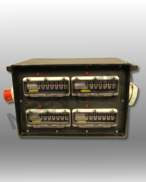 Verteiler CEE 125A auf 1x CEE 125A, 6x CEE 32A, 6x Schuko, 1x PE-Dinse