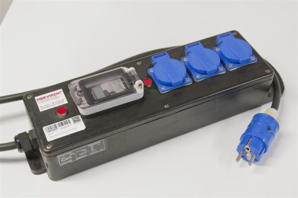 Verteiler Schuko auf Schuko über RCD 16/0,03A