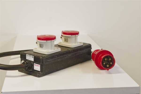 Verteiler CEE  63A auf 2x CEE 63A