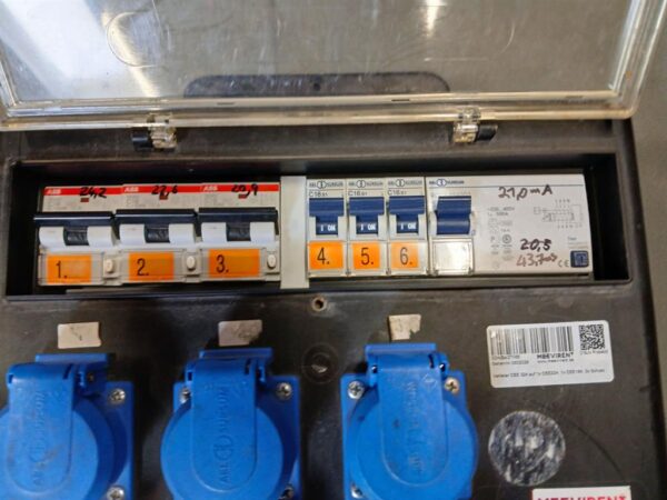 Verteiler CEE 32A auf 1x CEE 32A, 1x CEE 16A, 6x Schuko – Bild 4