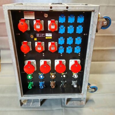 Verteiler Powerlock 400A auf 1x Powerlock 400A, 4x CEE 63A, 2x CEE 32A, 4x CEE 16A, 12x Schuko, 1x PE-Dinse
