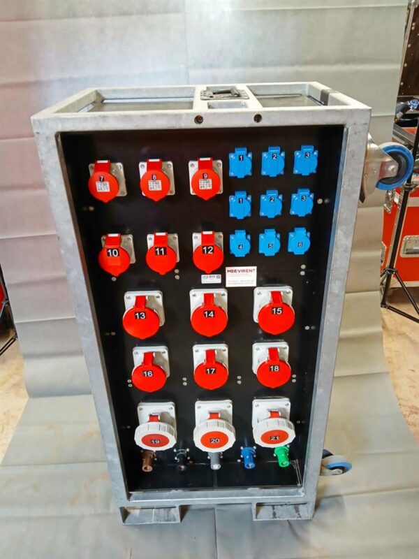 Verteiler Powerlock 400A auf 3x CEE 125A, 6x CEE 63A, 3x CEE 32A, 3x CEE 16A, 3x Schuko, 6x Schuko, 1x PE-Dinse