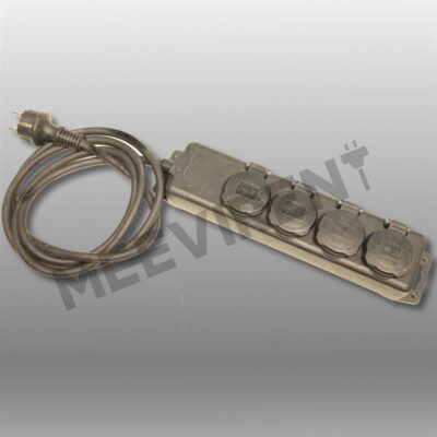 Schuko 4-fach Verteiler, schwarz, IP44 mit Deckel