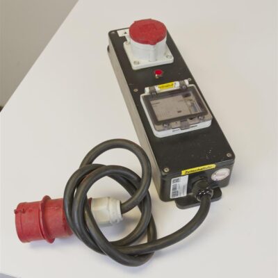 Zeitschaltuhr CEE 16A auf 1x CEE 16A