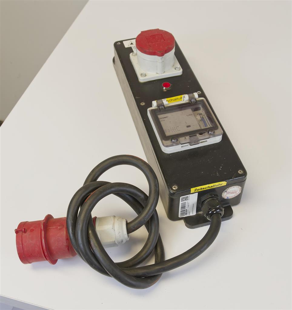 Zeitschaltuhr CEE 16A auf 1x CEE 16A