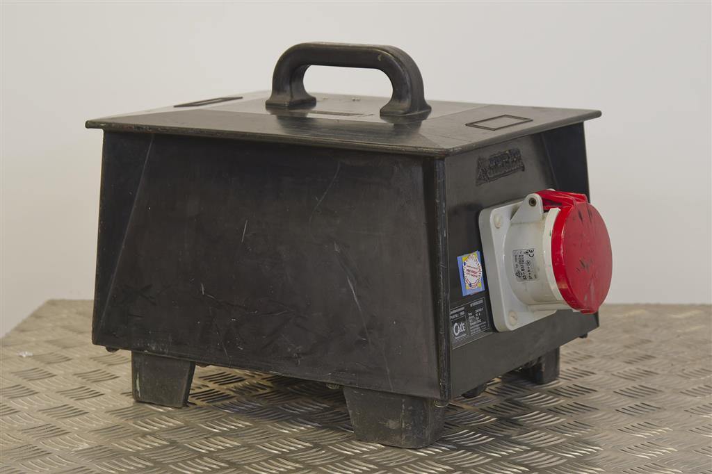 Verteiler 2x CEE 63A auf 1x CEE 63A Umschalter – Bild 4