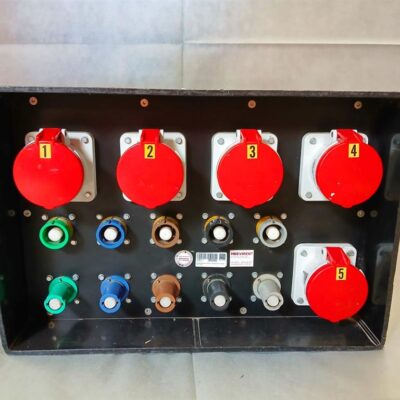 Verteiler Powerlock 400A auf 1x Powerlock 400A, 5x CEE 63A, 1x PE-Dinse
