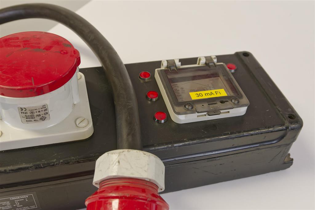 Verteiler CEE 63A auf 1x CEE 63A, mit 30mA RCD
