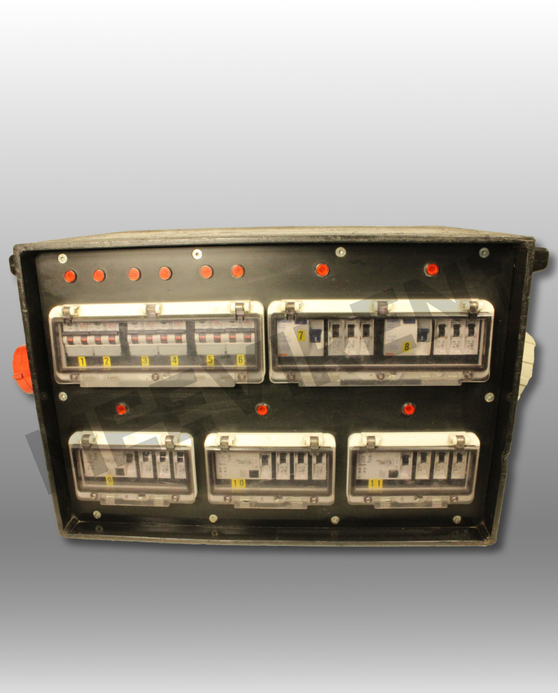Verteiler CEE 125A auf 1x CEE 125A, 1x CEE 63A, 2x CEE 32A, 2x CEE 16A, 6x Schuko, 1x PE-Dinse