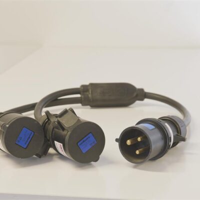 Kabeladapter CEE  32A 3-pol auf 2x CEE 32A 3-pol